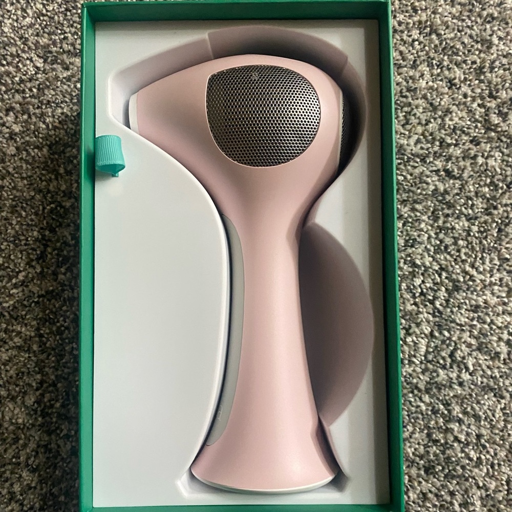 Tria Hair Removal Laser in Pink